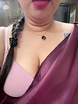 Snapshot of Akhi_Akshaya chatting on December 25, 9:54 pm Akhi Akshaya online show from December 25, 9:54 pm