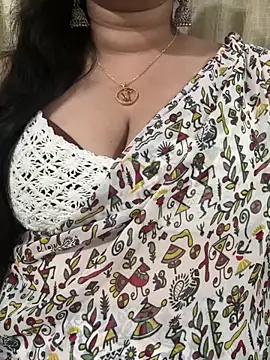 Snapshot of Akhi_Akshaya chatting on February 8, 6:22 pm Akhi Akshaya online show from February 8, 6:22 pm