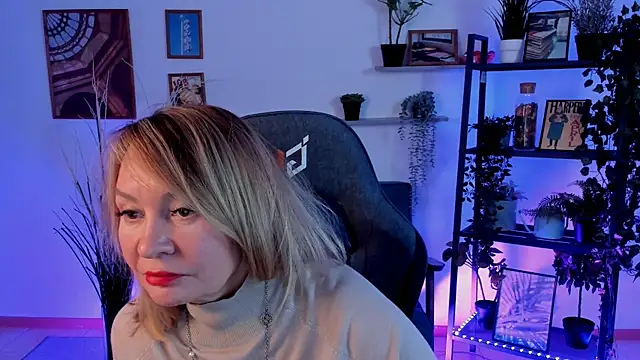 RosalindaFortuna online show from January 5, 10:53 am