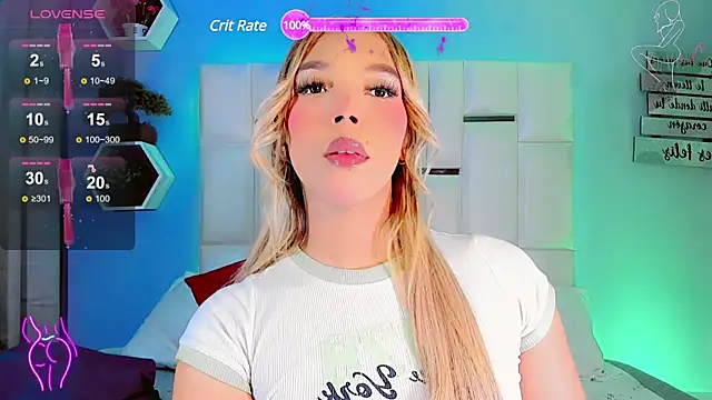 Snapshot of Aileen_18 chatting on January 24, 10:19 pm Aileen 18 online show from January 24, 10:19 pm