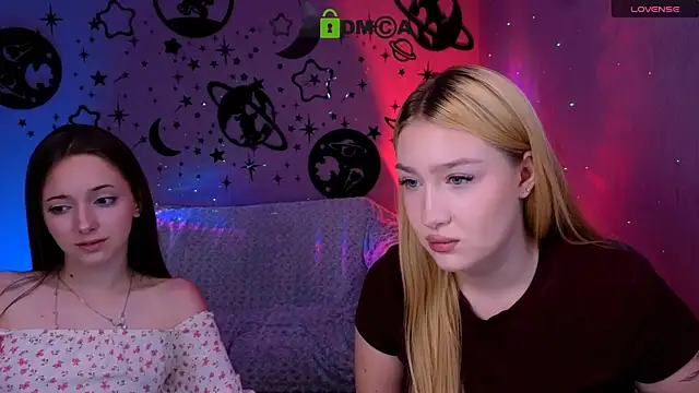 Snapshot of playful_sophie chatting on July 1, 7:35 pm playful sophie online show from July 1, 7:35 pm