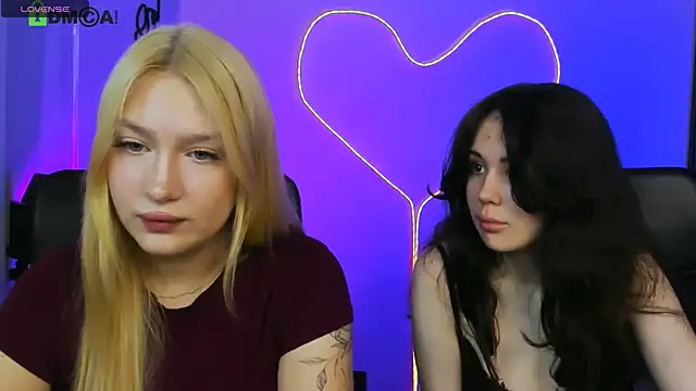 Snapshot of playful_sophie chatting on July 28, 7:15 pm playful sophie online show from July 28, 7:15 pm