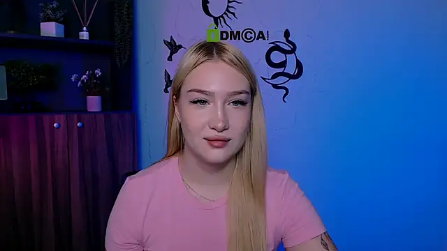 Snapshot of playful_sophie chatting on July 30, 7:24 pm playful sophie online show from July 30, 7:24 pm