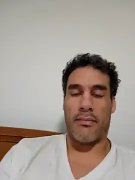 Snapshot of PNPdad6969 chatting on December 16, 6:38 pm PNPdad6969 online show from December 16, 6:38 pm