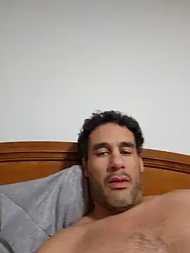 Snapshot of PNPdad6969 chatting on December 20, 11:26 pm PNPdad6969 online show from December 20, 11:26 pm