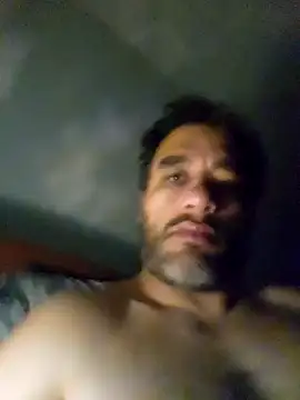 Snapshot of PNPdad6969 chatting on January 1, 4:18 am PNPdad6969 online show from January 1, 4:18 am