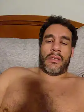 Snapshot of PNPdad6969 chatting on January 1, 12:44 pm PNPdad6969 online show from January 1, 12:44 pm