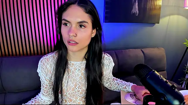 Gaby Ferrer online show from November 26, 4:08 pm