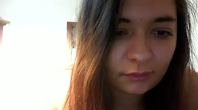 Snapshot of MeganGold chatting on December 20, 11:43 am MeganGold online show from December 20, 11:43 am