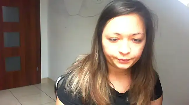 Snapshot of MeganGold chatting on December 25, 7:35 am MeganGold online show from December 25, 7:35 am