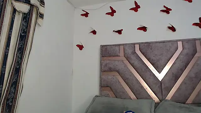 Anny Fox- online show from September 12, 2:00 am