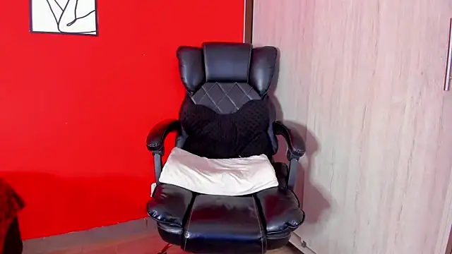 Snapshot of Keiny-Rave chatting on December 17, 9:10 pm Keiny-Rave online show from December 17, 9:10 pm