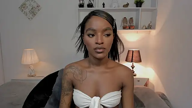 Snapshot of Zizi-campbel chatting on December 28, 6:40 pm Zizi-campbel online show from December 28, 6:40 pm