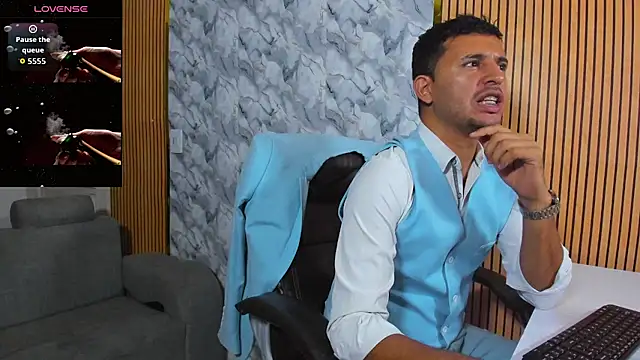 Hideintheoffice online show from January 19, 2:26 am