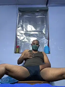 Snapshot of Hillz_king_98 chatting on April 17, 3:31 am Hillz king 98 online show from April 17, 3:31 am