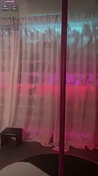 baobaomiqi linger online show from November 25, 2:00 am