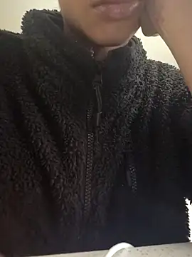 carmelbbyx22 online show from March 13, 12:28 am