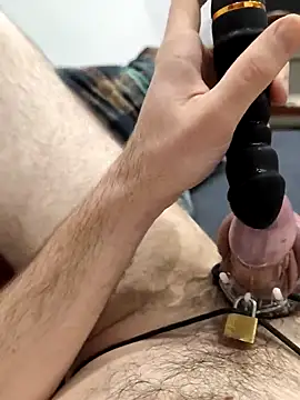 Snapshot of LeoSubLifestyle4You chatting on March 4, 8:16 pm LeoSubLifestyle4You online show from March 4, 8:16 pm