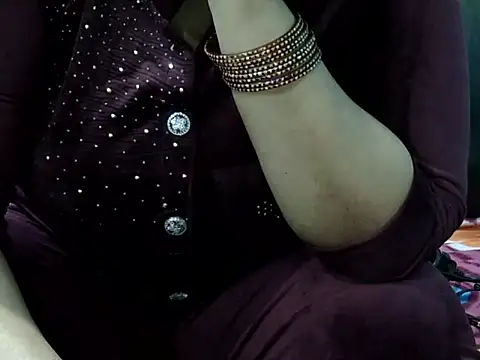 Housewife12 online show from December 15, 9:02 am