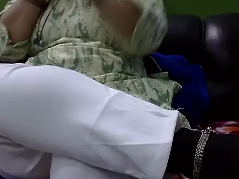 Housewife12 online show from December 16, 7:35 am