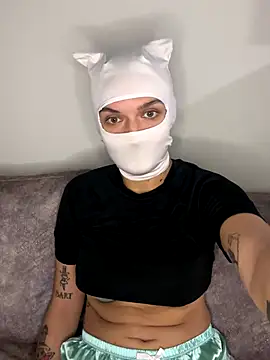 Nikki Hoee online show from November 19, 10:21 pm