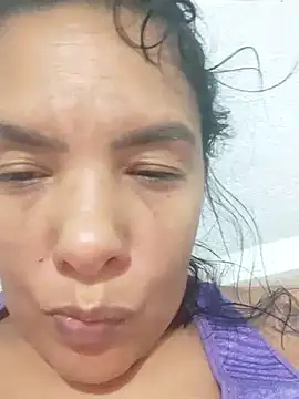 Snapshot of briannaa557 chatting on January 9, 1:45 pm briannaa557 online show from January 9, 1:45 pm