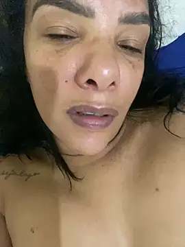 Snapshot of briannaa557 chatting on February 2, 9:51 am briannaa557 online show from February 2, 9:51 am