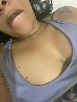 Snapshot of briannaa557 chatting on March 2, 10:24 am briannaa557 online show from March 2, 10:24 am