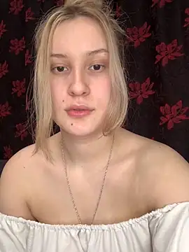 Snapshot of Sweet_white_chocolate chatting on January 2, 7:29 pm Sweet white chocolate online show from January 2, 7:29 pm