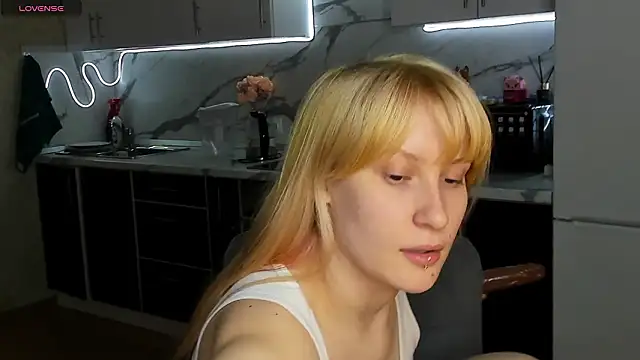 Sweet white chocolate online show from March 2, 6:03 am