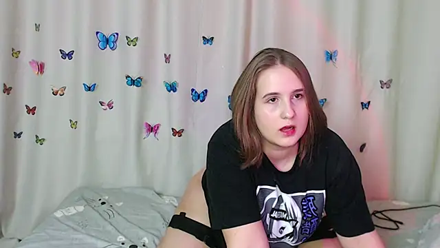 Snapshot of Phantommira chatting on January 9, 7:50 pm Phantommira online show from January 9, 7:50 pm