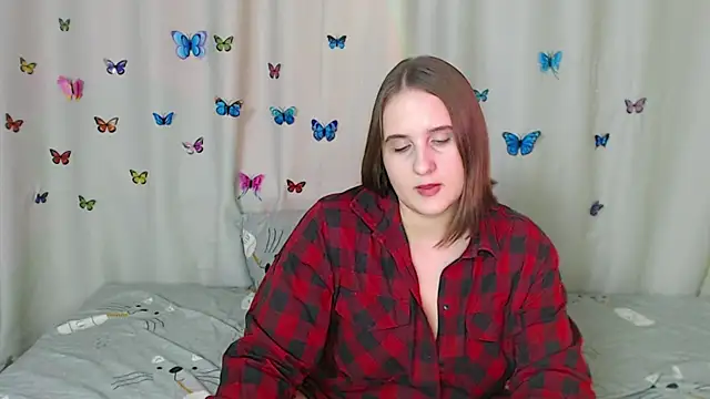 Snapshot of Phantommira chatting on January 20, 4:01 pm Phantommira online show from January 20, 4:01 pm