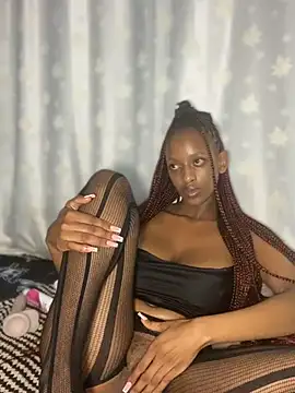 Snapshot of teddy04 chatting on March 6, 1:37 am teddy04 online show from March 6, 1:37 am