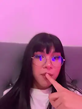 Snapshot of RoseCassie chatting on March 13, 10:32 pm RoseCassie online show from March 13, 10:32 pm
