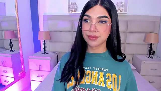 Snapshot of RoseCassie chatting on September 25, 12:53 pm RoseCassie online show from September 25, 12:53 pm