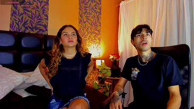 Snapshot of hinata_itachi chatting on February 20, 3:23 am hinata itachi online show from February 20, 3:23 am