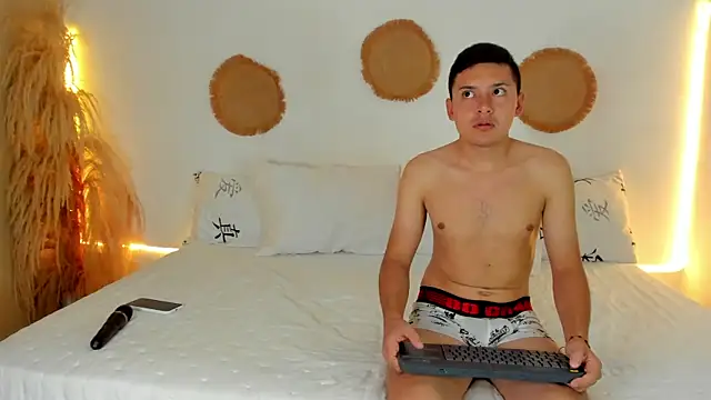 TifannyRossiii online show from February 11, 1:54 am