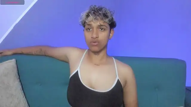 Snapshot of Dominick_jones chatting on March 1, 9:04 pm Dominick jones online show from March 1, 9:04 pm