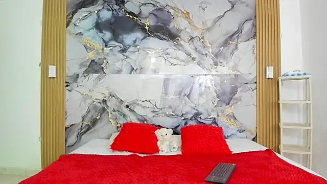 Mariana 16  online show from November 27, 7:49 pm