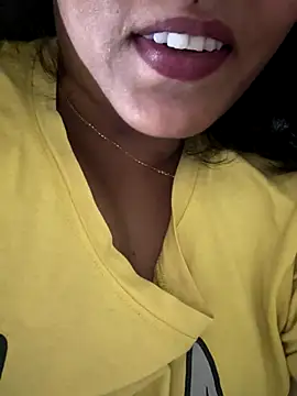 priyadevi17 online show from October 19, 8:42 pm