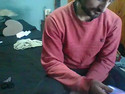 Snapshot of italianbighorse22 chatting on July 14, 8:58 pm italianbighorse22 online show from July 14, 8:58 pm