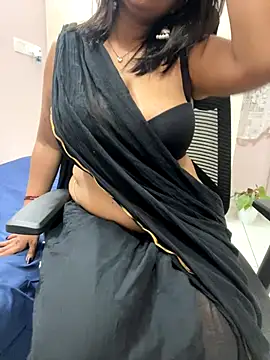 Snapshot of honeyboobies7249 chatting on September 8, 6:18 pm honeyboobies7249 online show from September 8, 6:18 pm