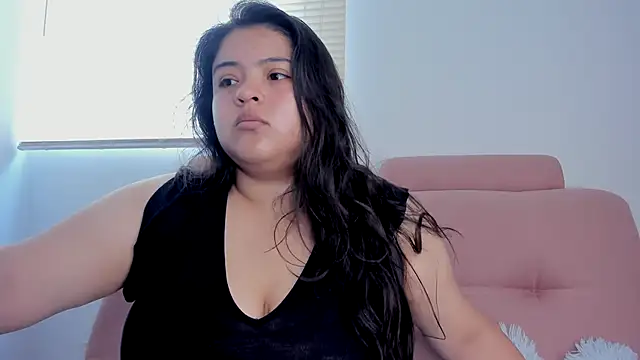 Snapshot of lizzie_c chatting on October 29, 2:52 pm lizzie c online show from October 29, 2:52 pm