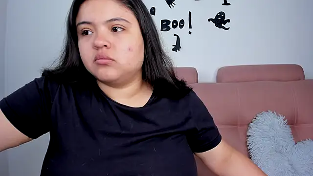 Snapshot of lizzie_c chatting on November 5, 5:35 pm lizzie c online show from November 5, 5:35 pm