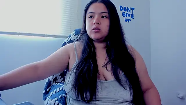 Snapshot of lizzie_c chatting on November 11, 9:04 pm lizzie c online show from November 11, 9:04 pm