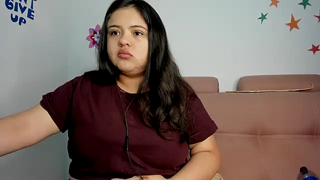 lizzie c online show from May 11, 7:58 am
