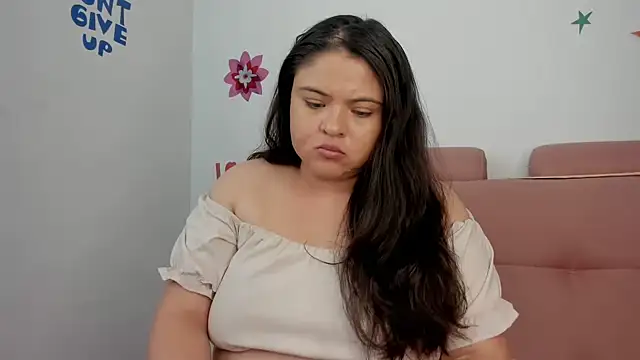 lizzie c online show from May 14, 5:31 pm
