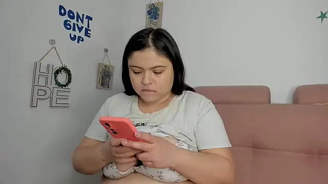 lizzie c online show from June 13, 10:40 pm