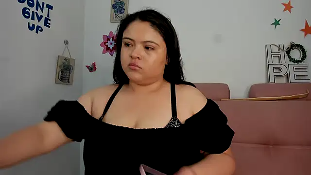 lizzie c online show from July 25, 9:01 pm