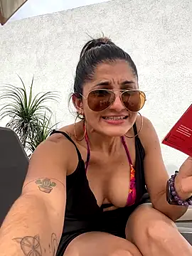 Snapshot of AlejandritaMilano chatting on November 27, 8:00 pm AlejandritaMilano online show from November 27, 8:00 pm